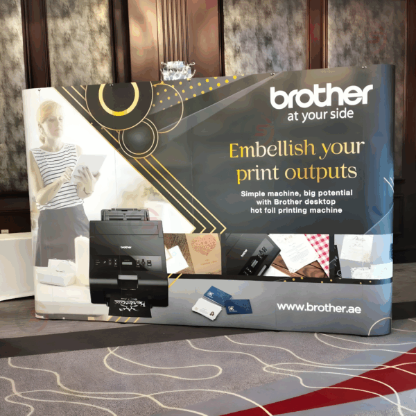 vinyl pop up stand straight